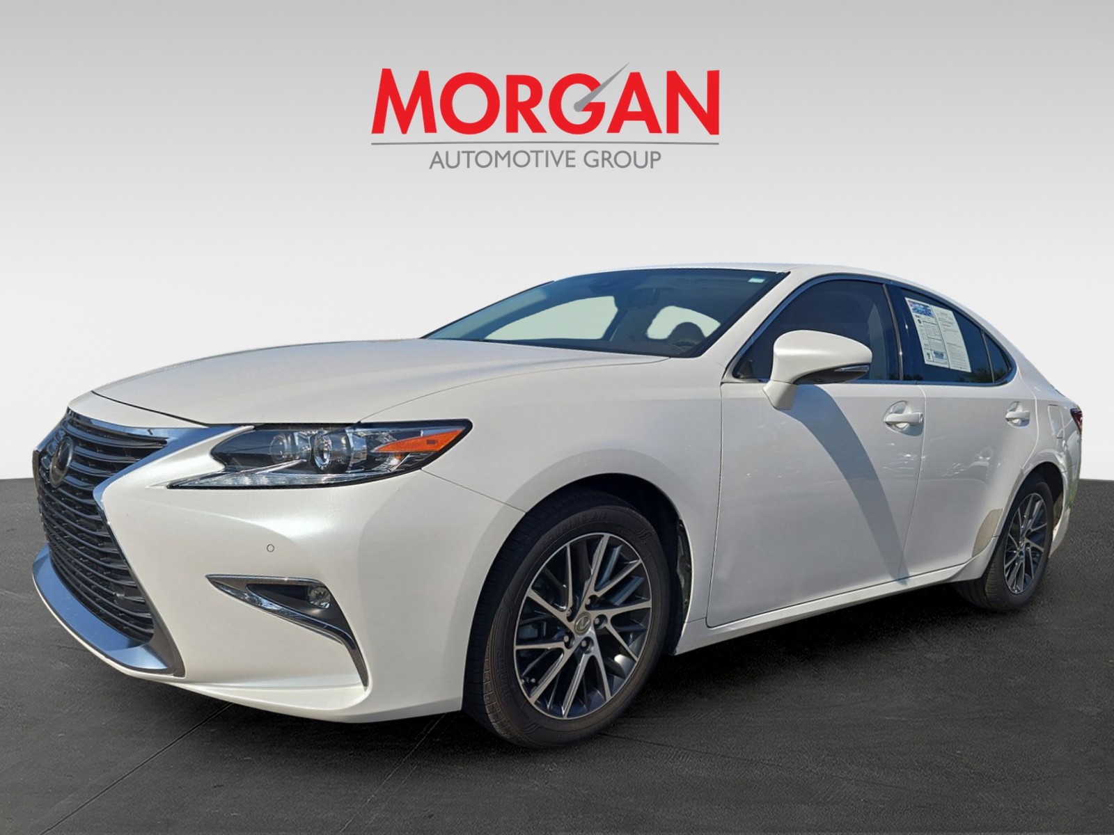 2017 Lexus ES - Photo 3