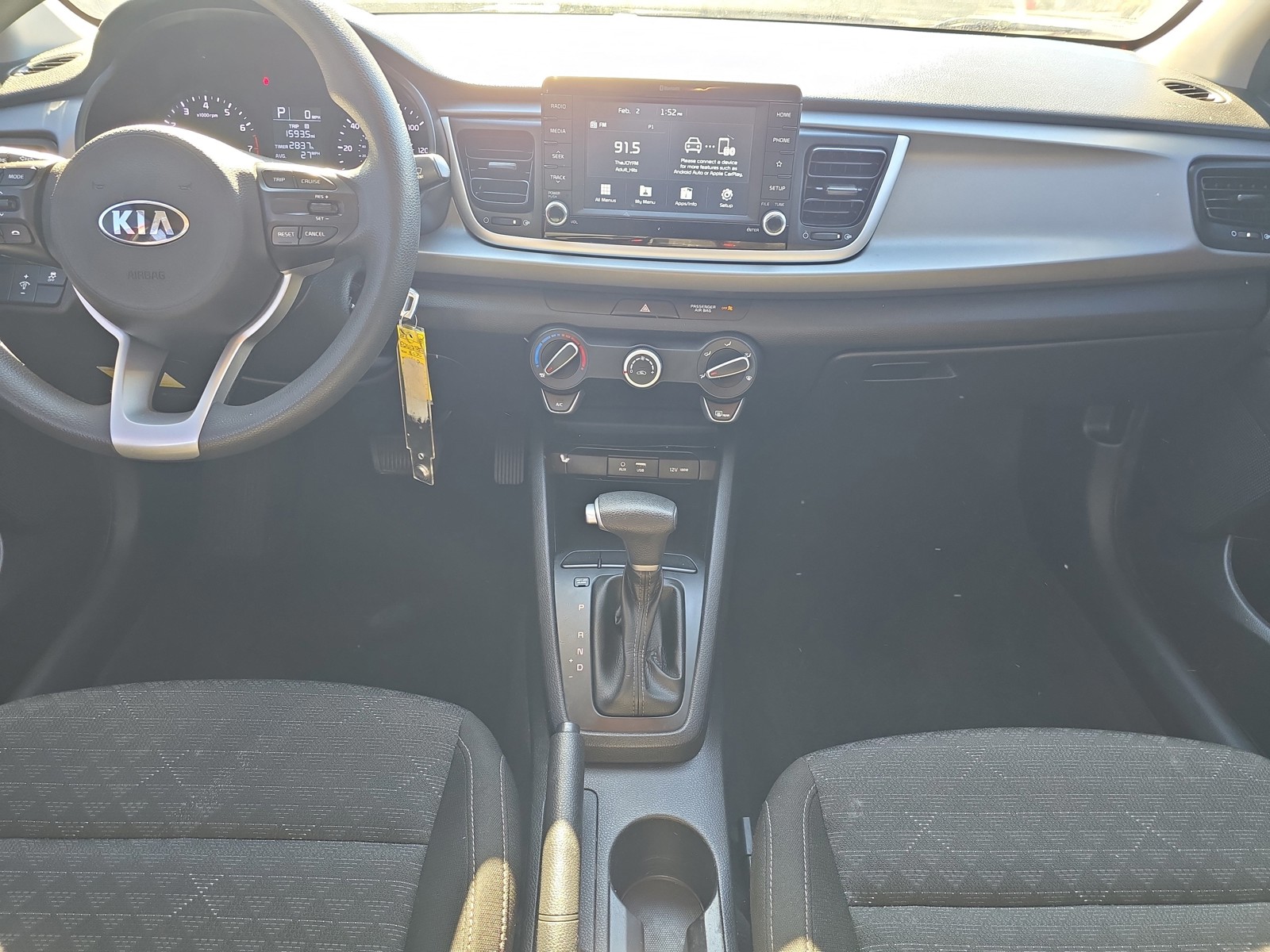 2020 Kia Rio - Photo 14