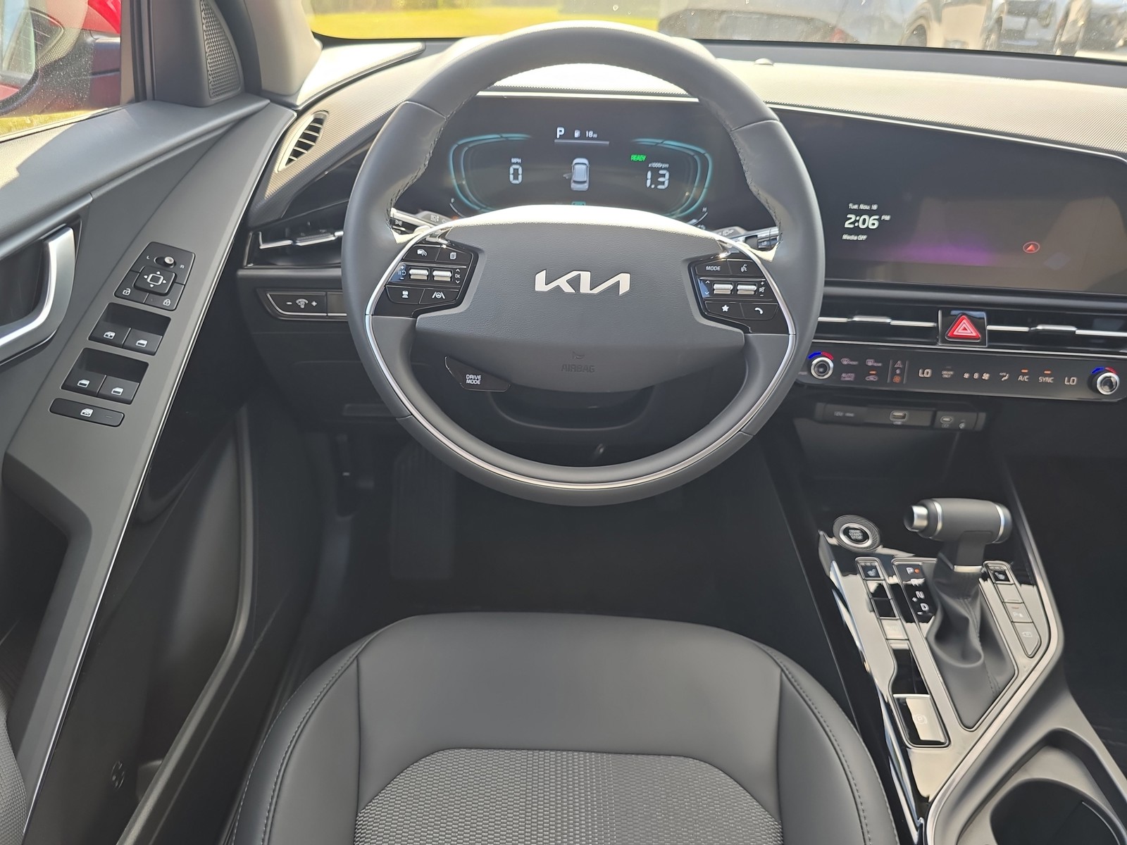 2026 Kia Niro - Photo 15