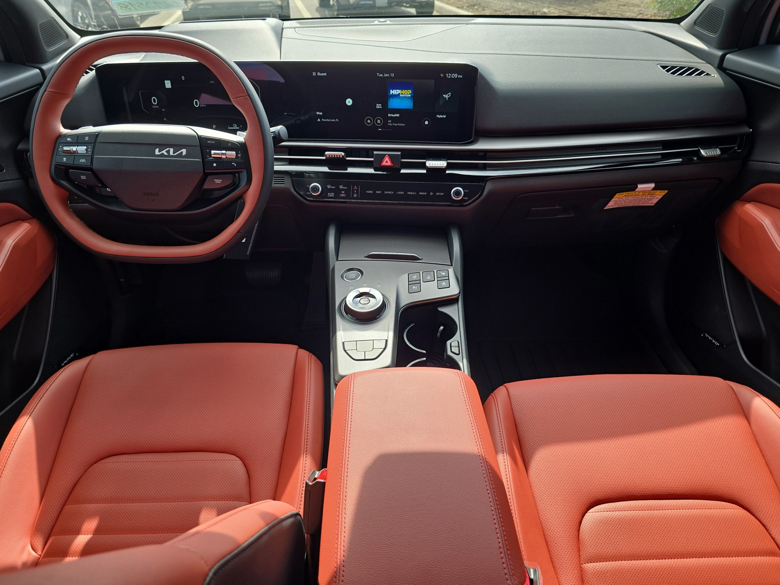 2026 Kia Sportage Hybrid - Photo 13