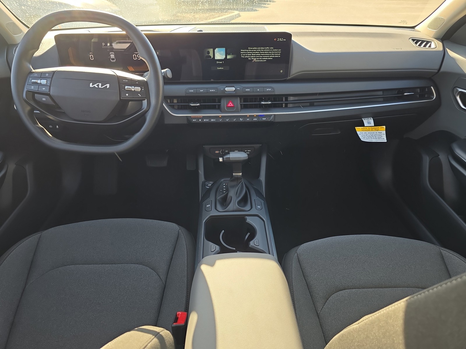 2025 Kia K4 - Photo 13