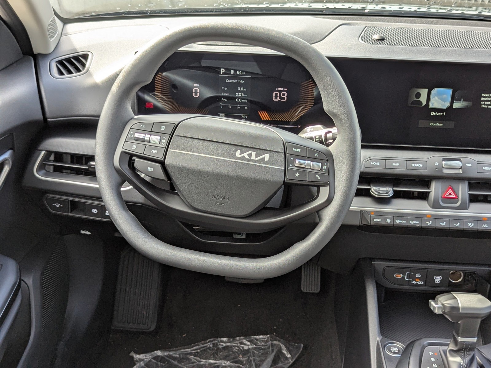 2025 Kia K4 - Photo 12