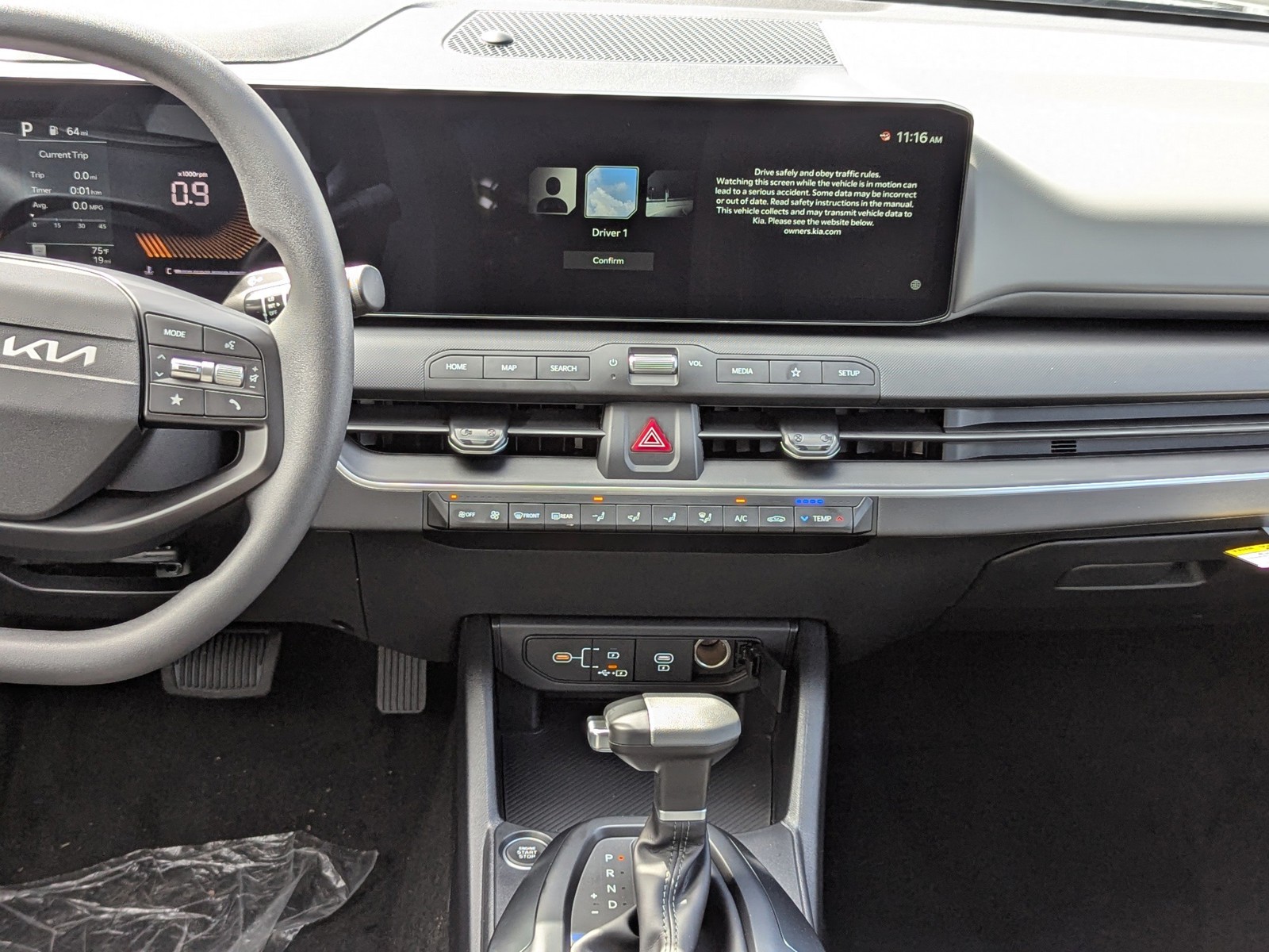 2025 Kia K4 - Photo 13