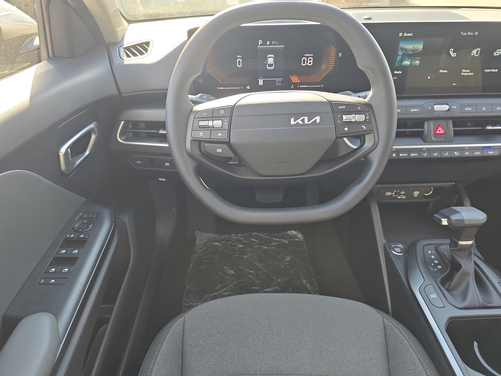 2025 Kia K4 - Photo 15