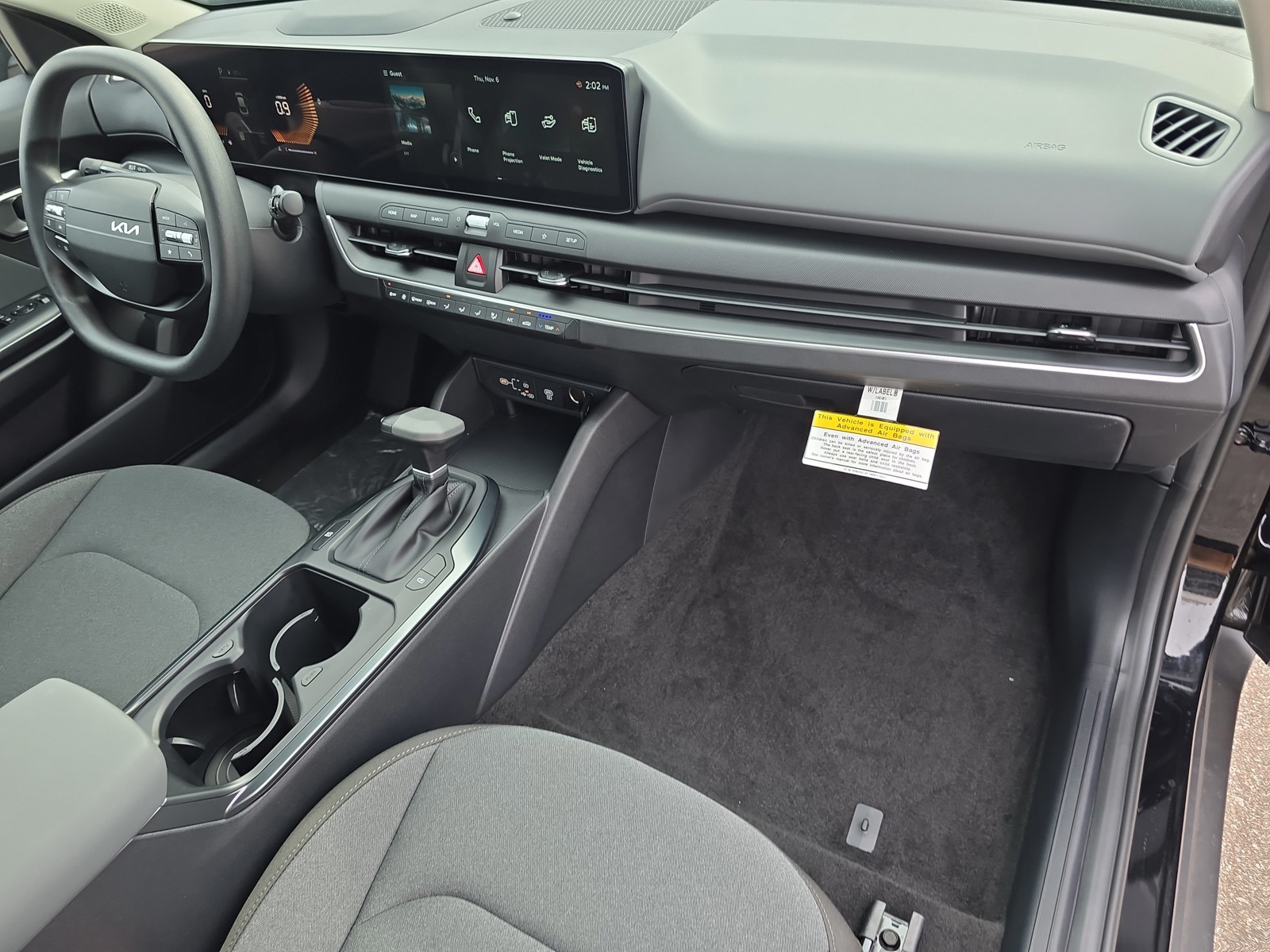 2025 Kia K4 - Photo 13