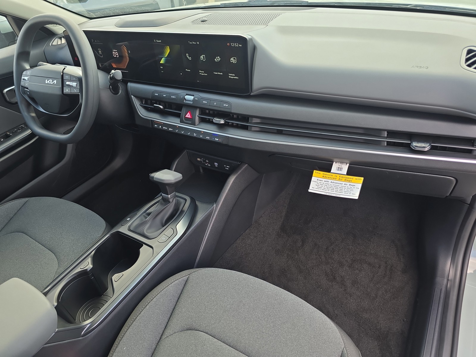 2025 Kia K4 - Photo 13