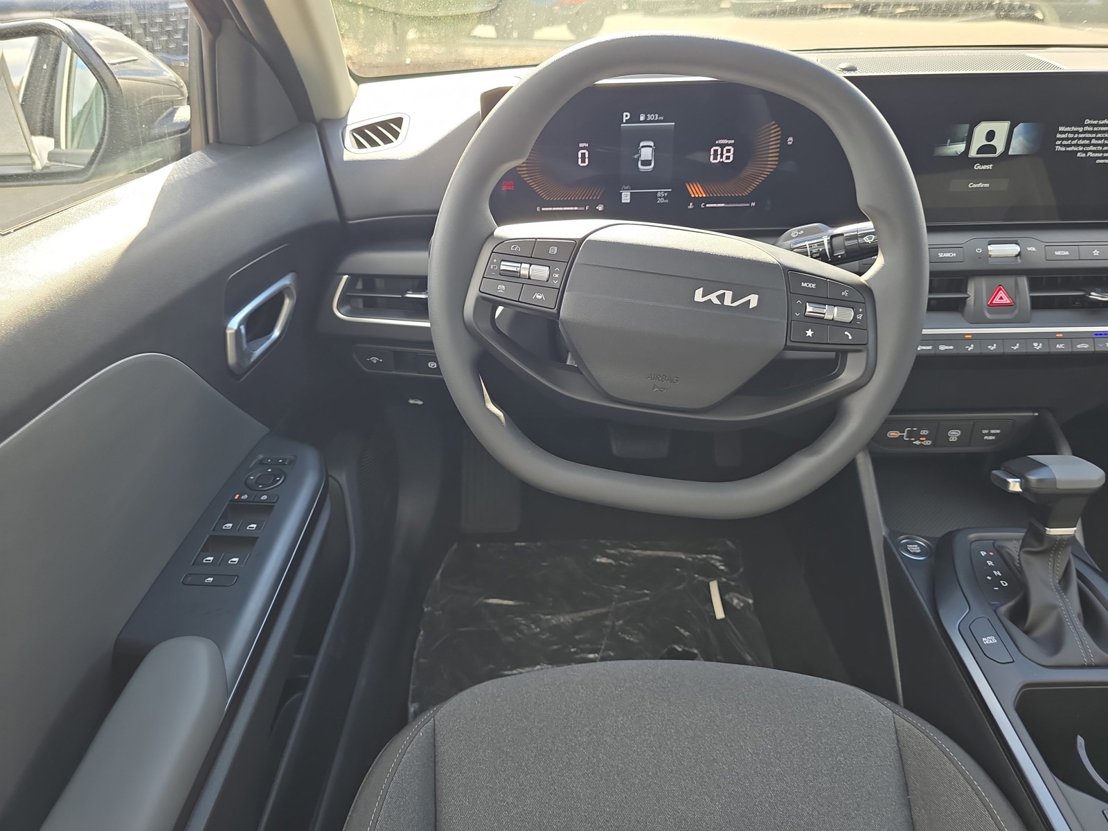 2025 Kia K4 - Photo 12