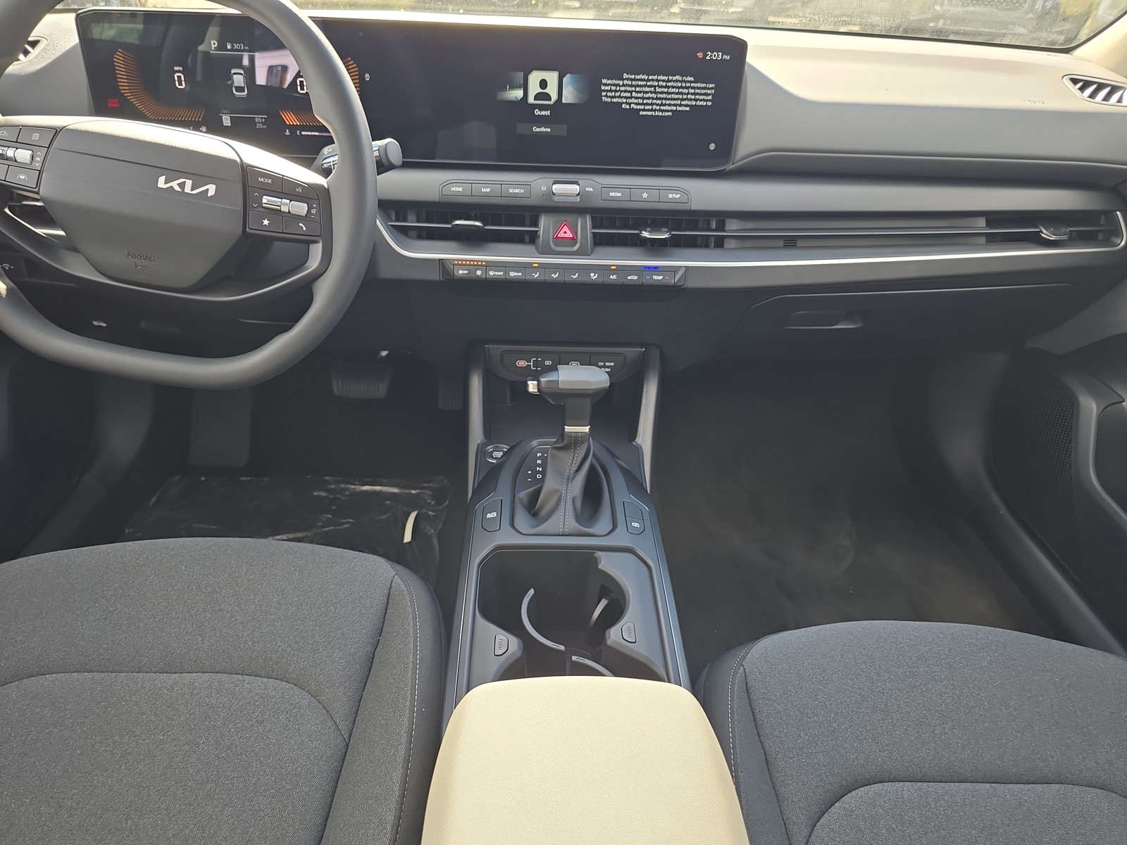 2025 Kia K4 - Photo 13