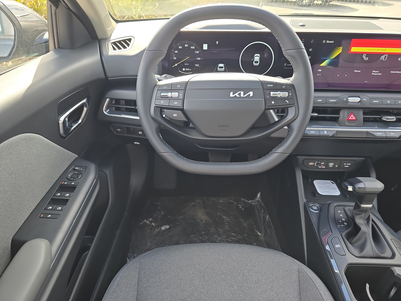 2025 Kia K4 - Photo 13
