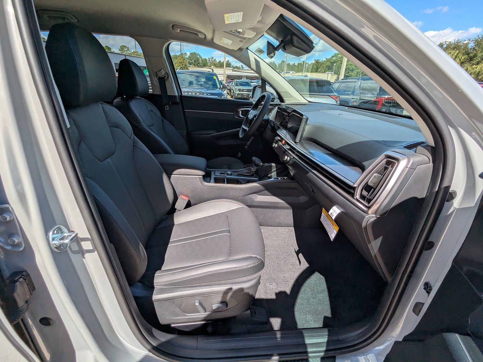 2026 Kia Sorento - Photo 10