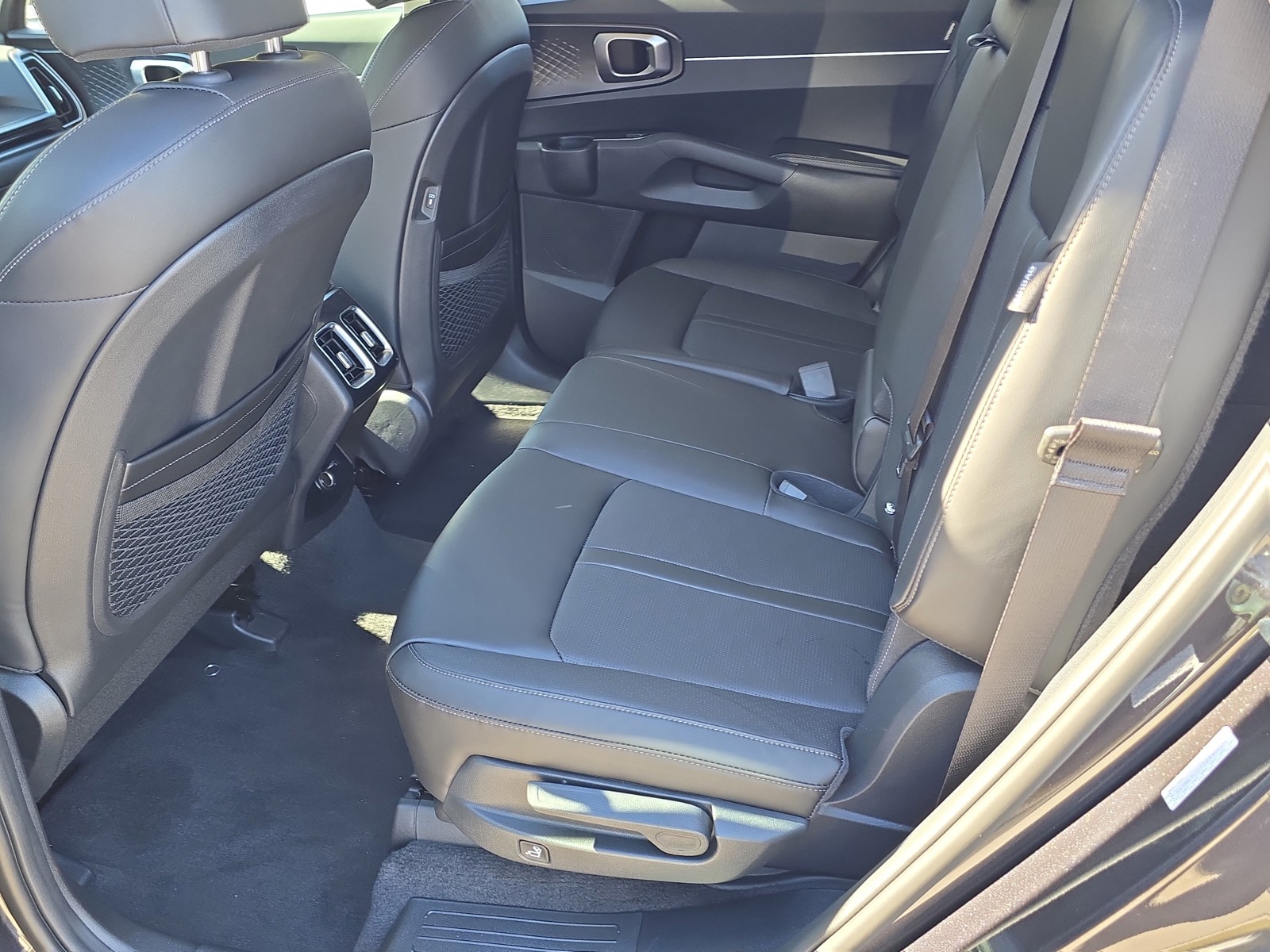 2026 Kia Sorento - Photo 16