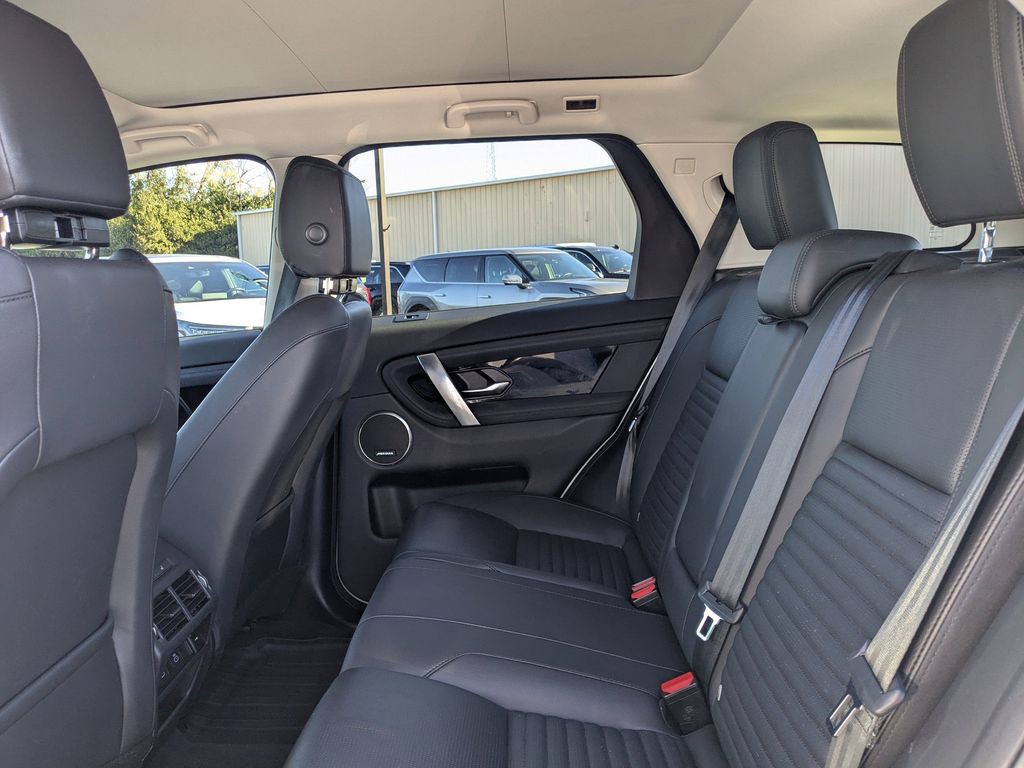 2025 Land Rover Discovery Sport - Photo 13