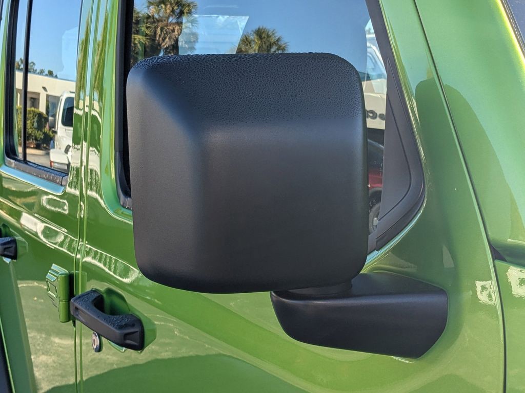 2026 Jeep Wrangler - Photo 10