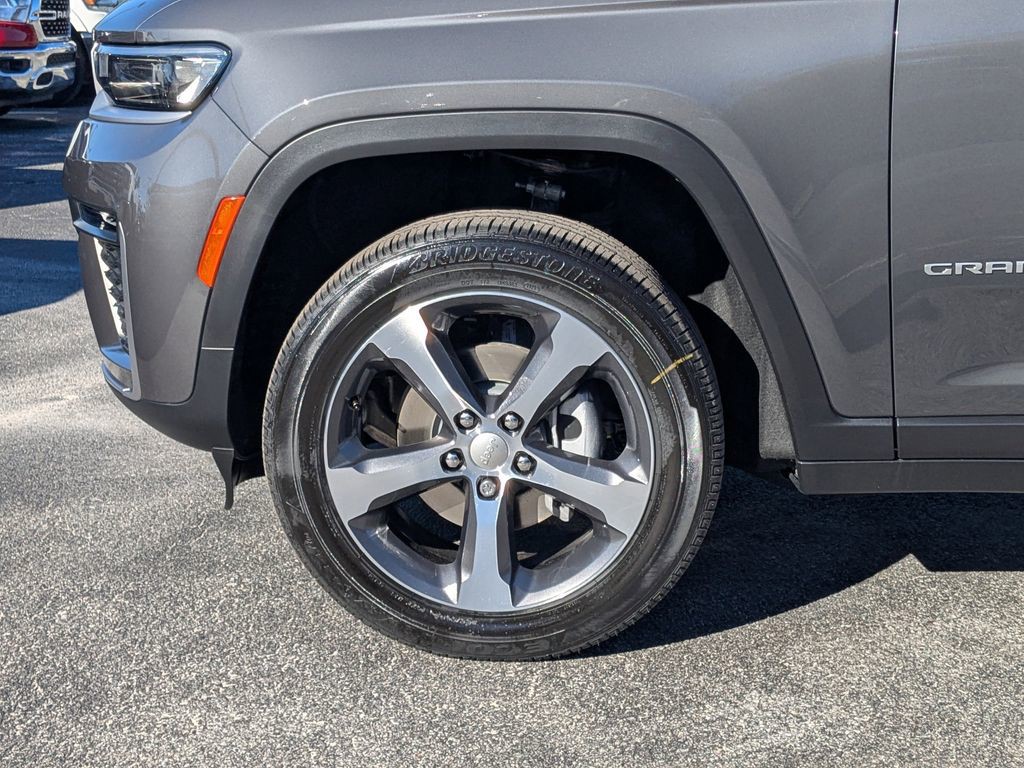 2026 Jeep Grand Cherokee - Photo 11