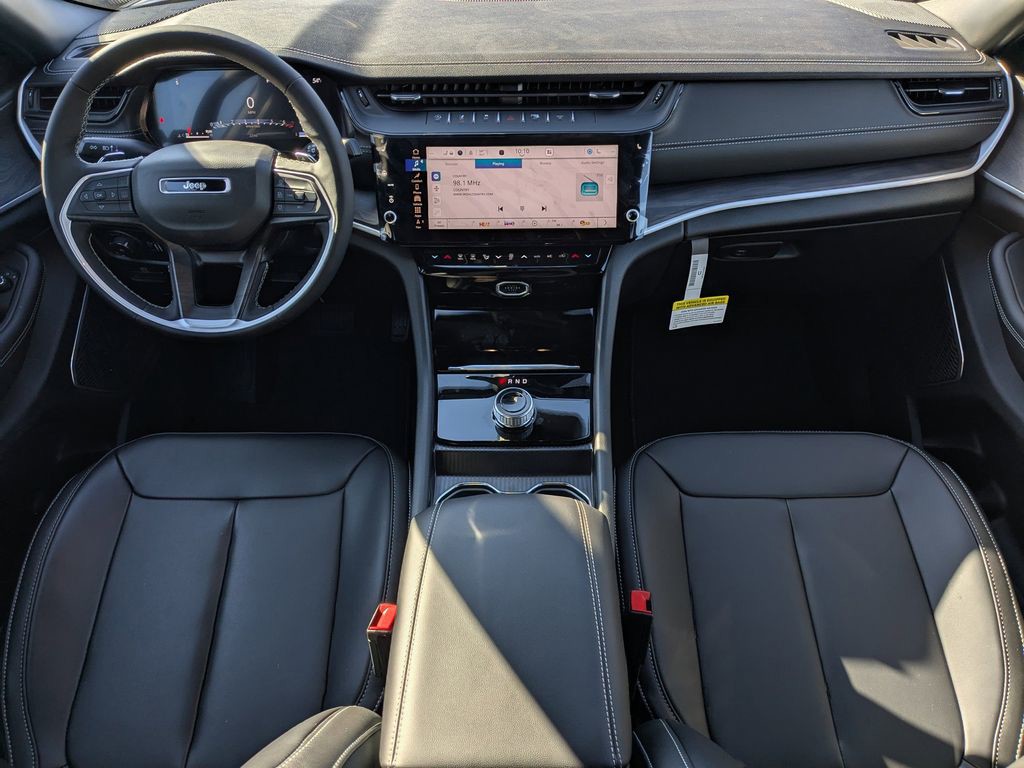 2026 Jeep Grand Cherokee - Photo 15