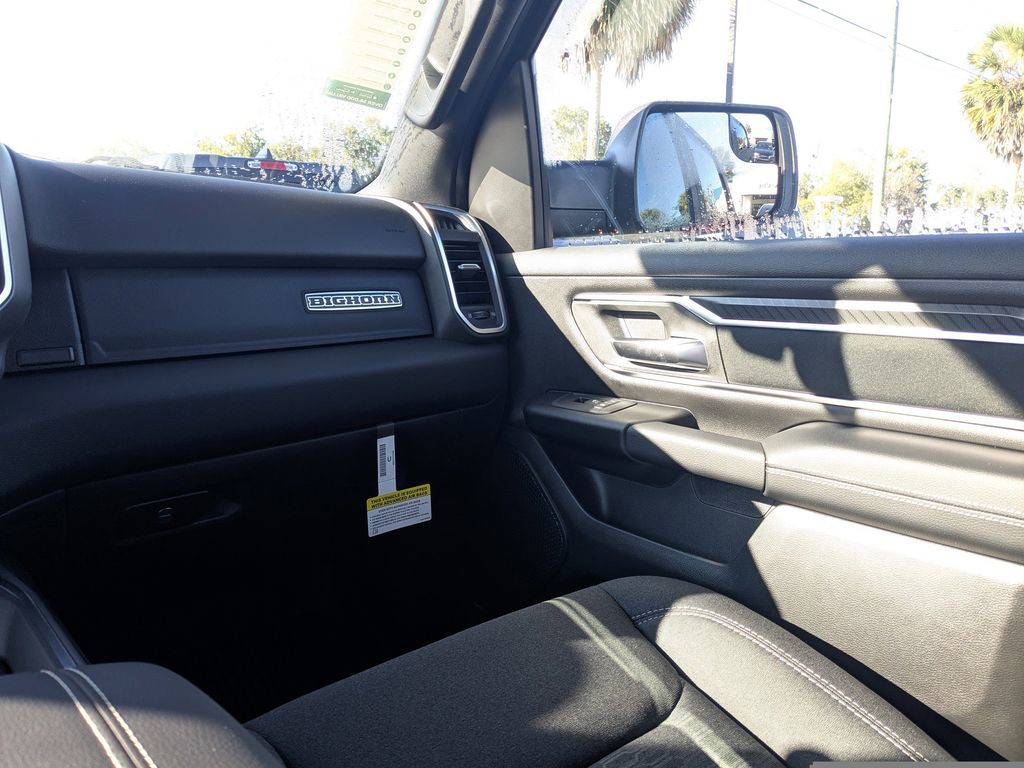 2026 Ram 1500 - Photo 15