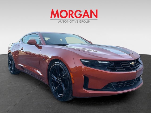 2023 Chevrolet Camaro - Photo 2