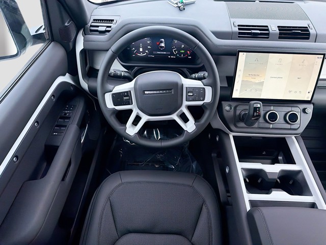 2026 Land Rover Defender 110 - Photo 15