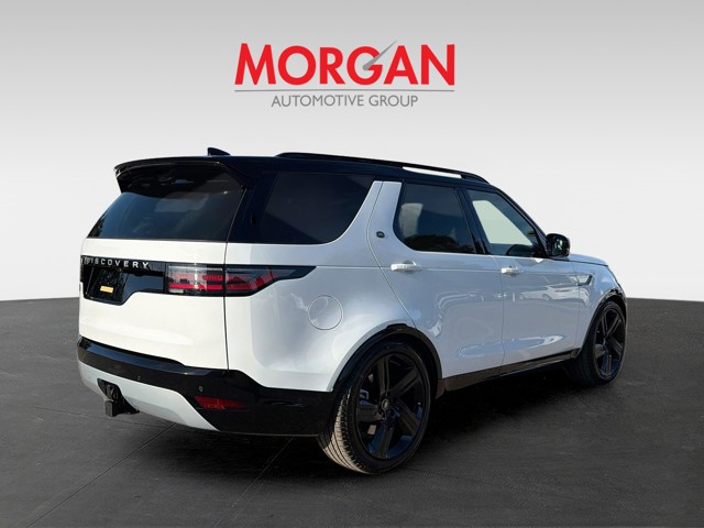 2026 Land Rover Discovery - Photo 5