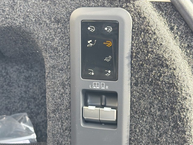 2026 Land Rover Range Rover - Photo 12