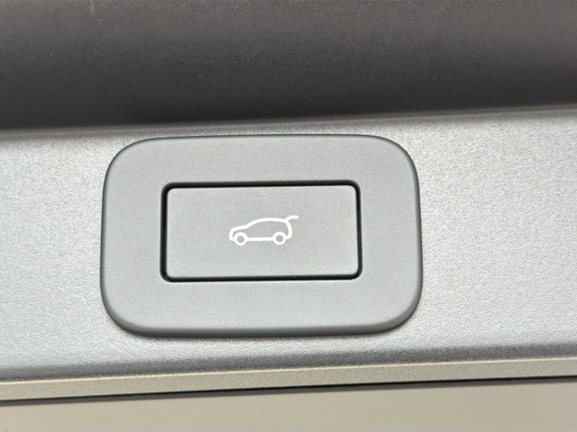 2026 Land Rover Range Rover - Photo 13