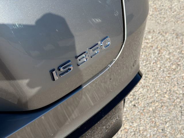 2022 Lexus IS - Photo 11