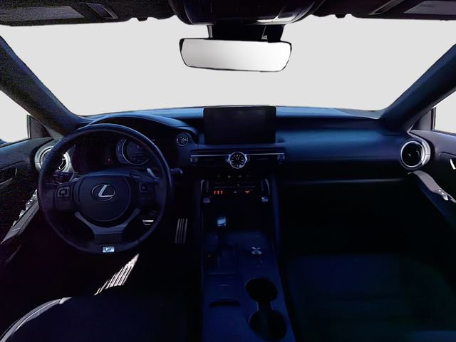 2022 Lexus IS - Photo 15
