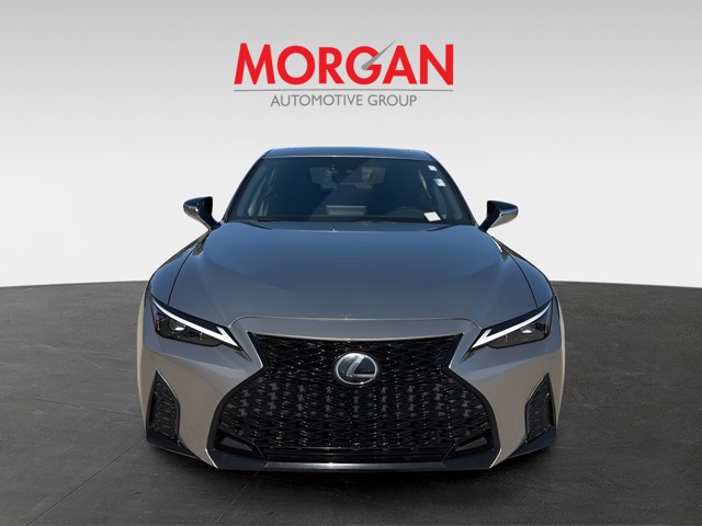 2022 Lexus IS - Photo 3