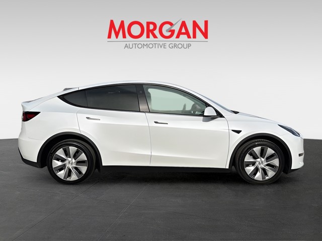 Used 2024 Tesla Model Y Long Range with VIN 7SAYGDEE2RA260960 for sale in Tampa, FL