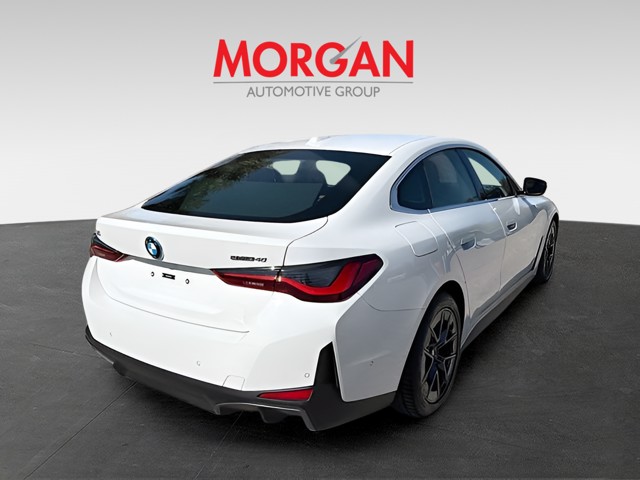 2023 BMW i4 - Photo 4