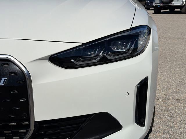 2023 BMW i4 - Photo 9