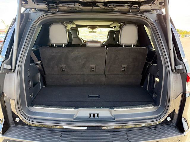 2024 Lincoln Navigator - Photo 12