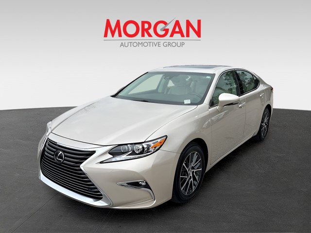2018 Lexus ES - Photo 2