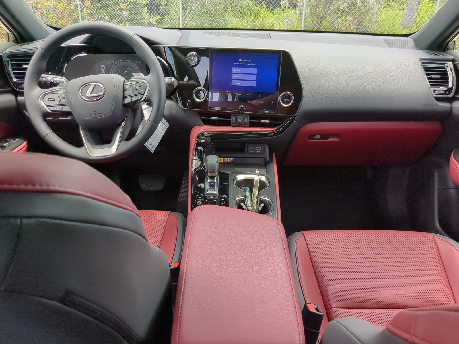 2025 Lexus NX - Photo 13