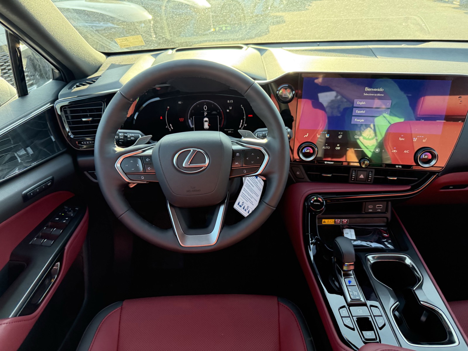 2025 Lexus NX - Photo 14