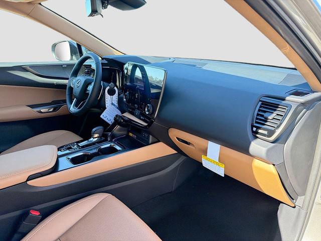 2026 Lexus NX - Photo 14