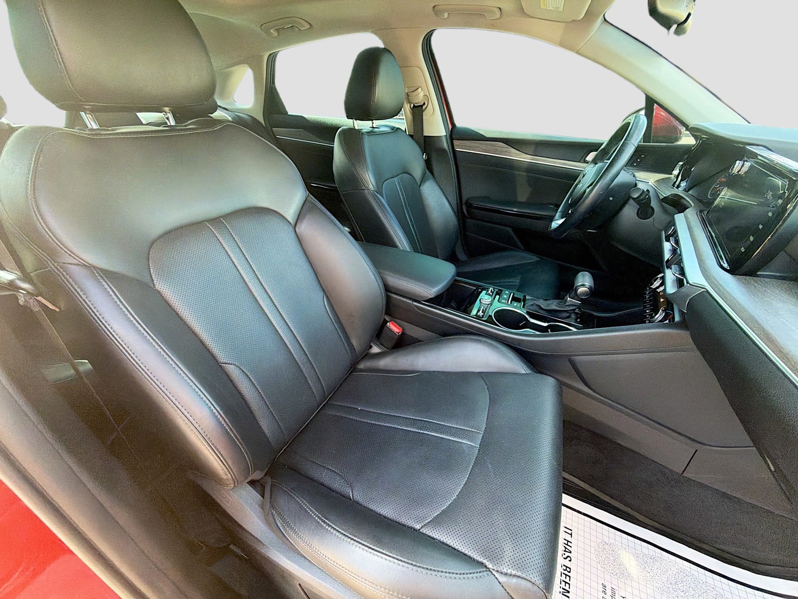 2022 Kia K5 - Photo 14