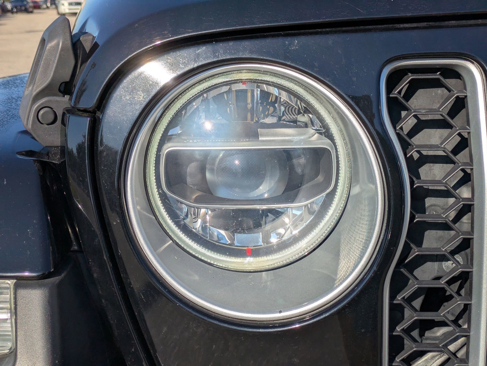 2021 Jeep Wrangler - Photo 10