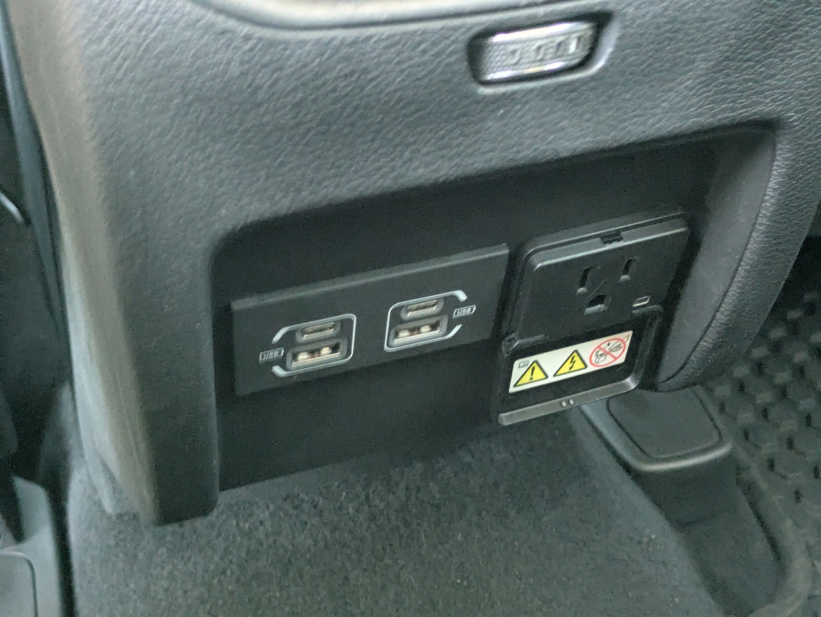 2022 Jeep Cherokee - Photo 15