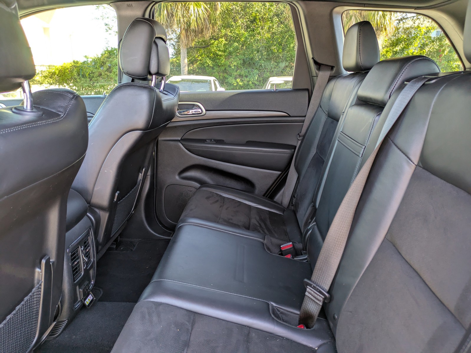 2021 Jeep Grand Cherokee - Photo 15