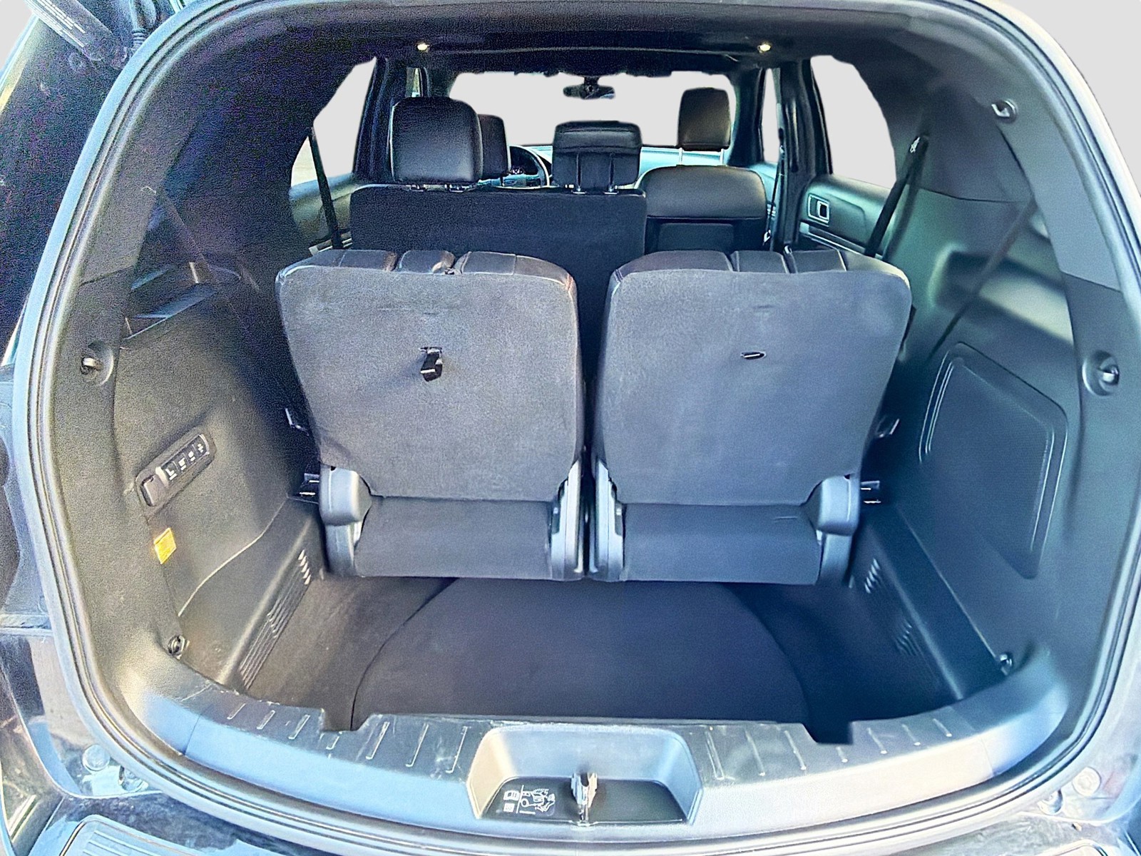 2019 Ford Explorer - Photo 12