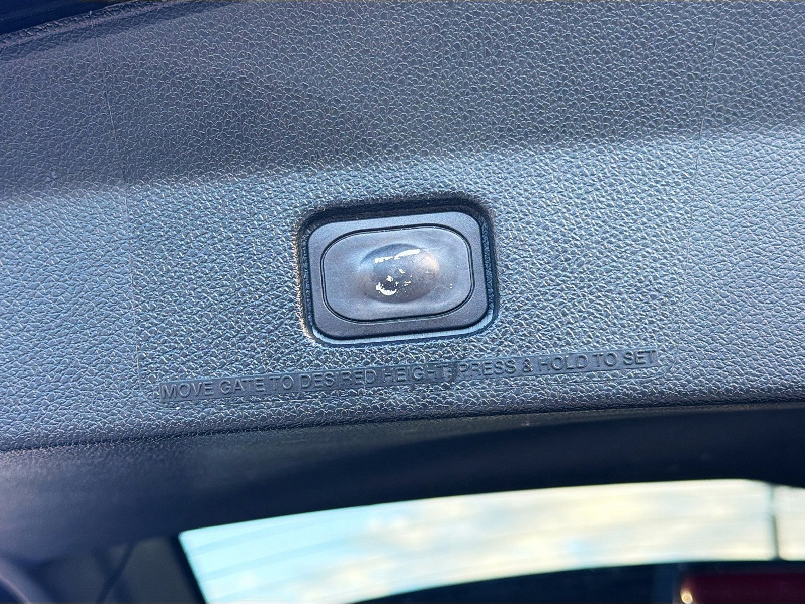 2019 Ford Explorer - Photo 14