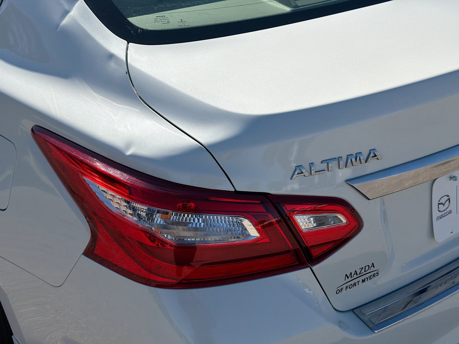 2016 Nissan Altima - Photo 11