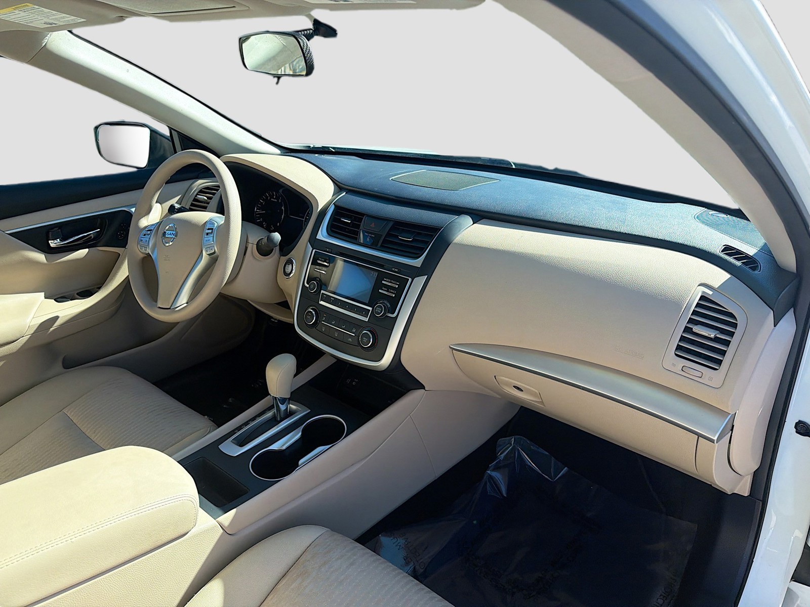 2016 Nissan Altima - Photo 14