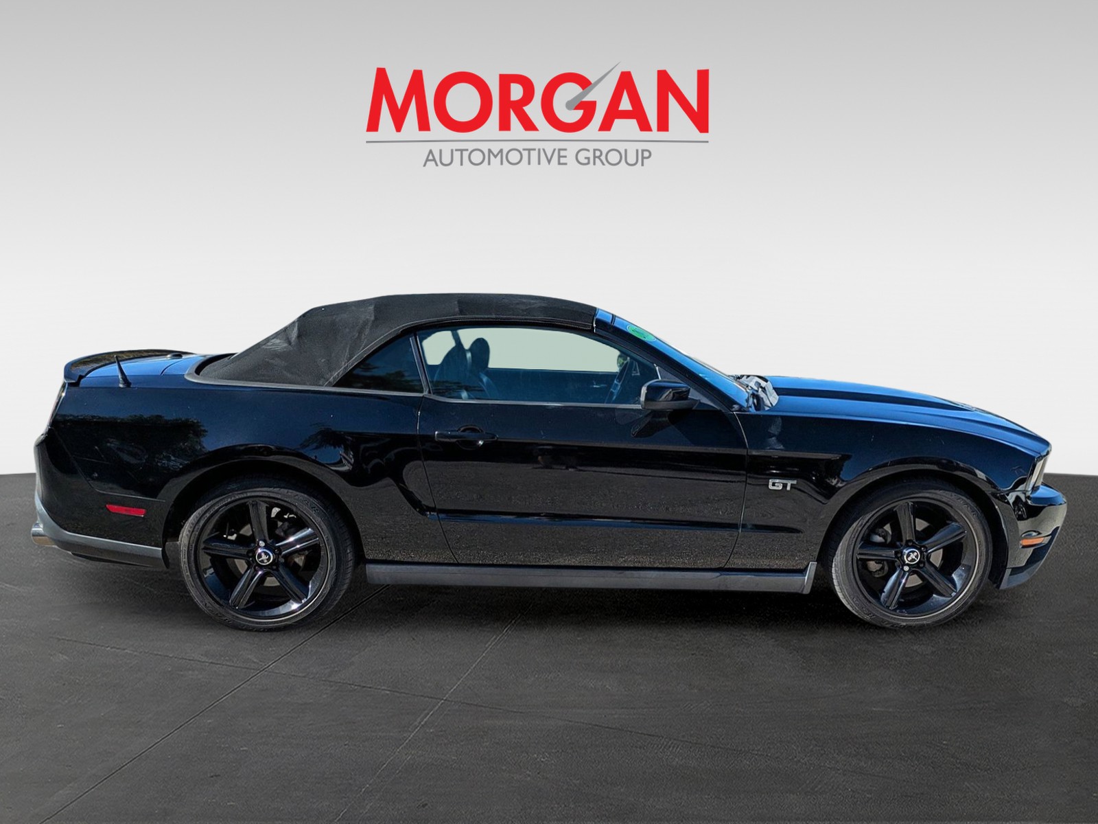 2010 Ford Mustang - Photo 7