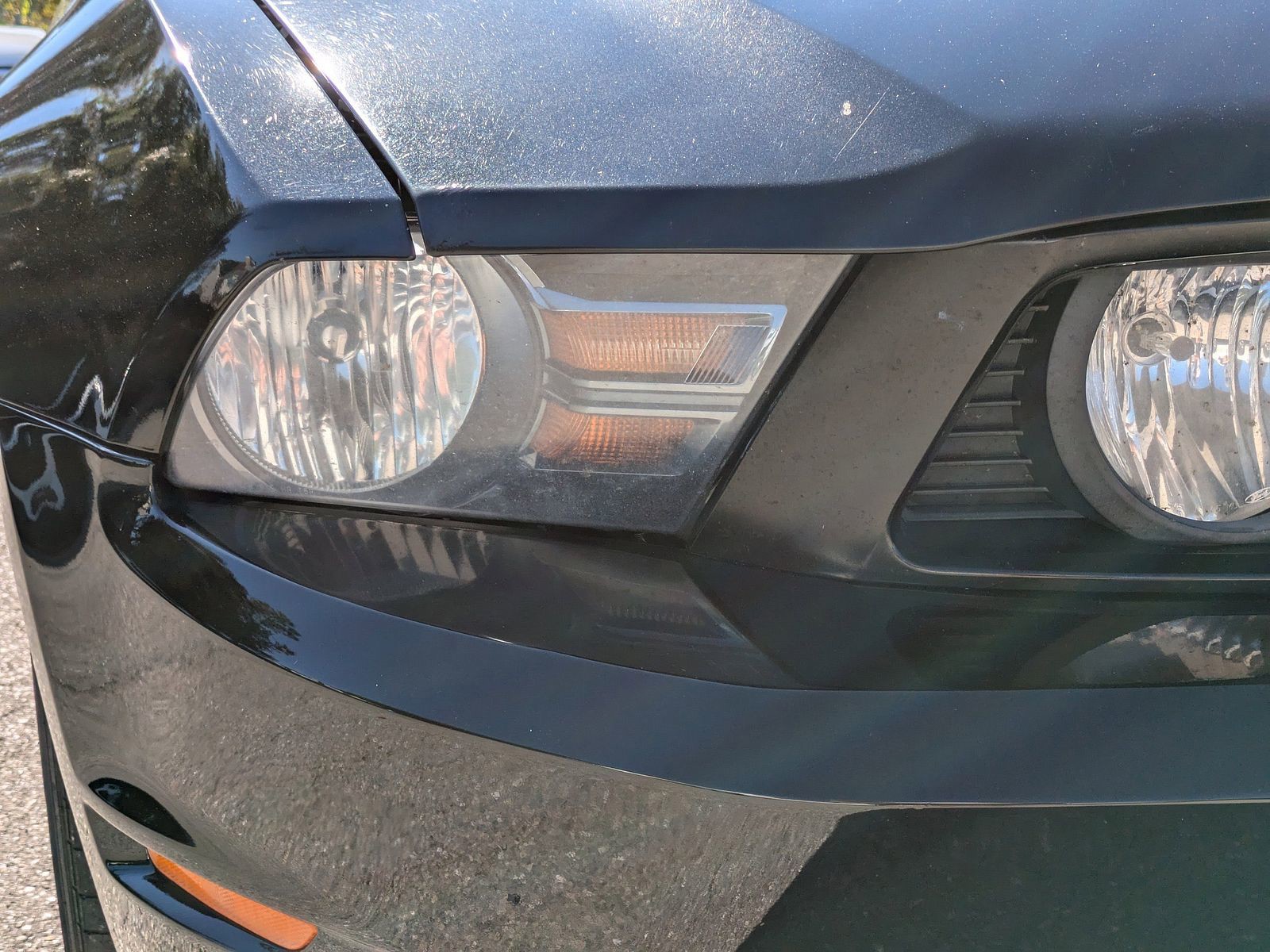 2010 Ford Mustang - Photo 9