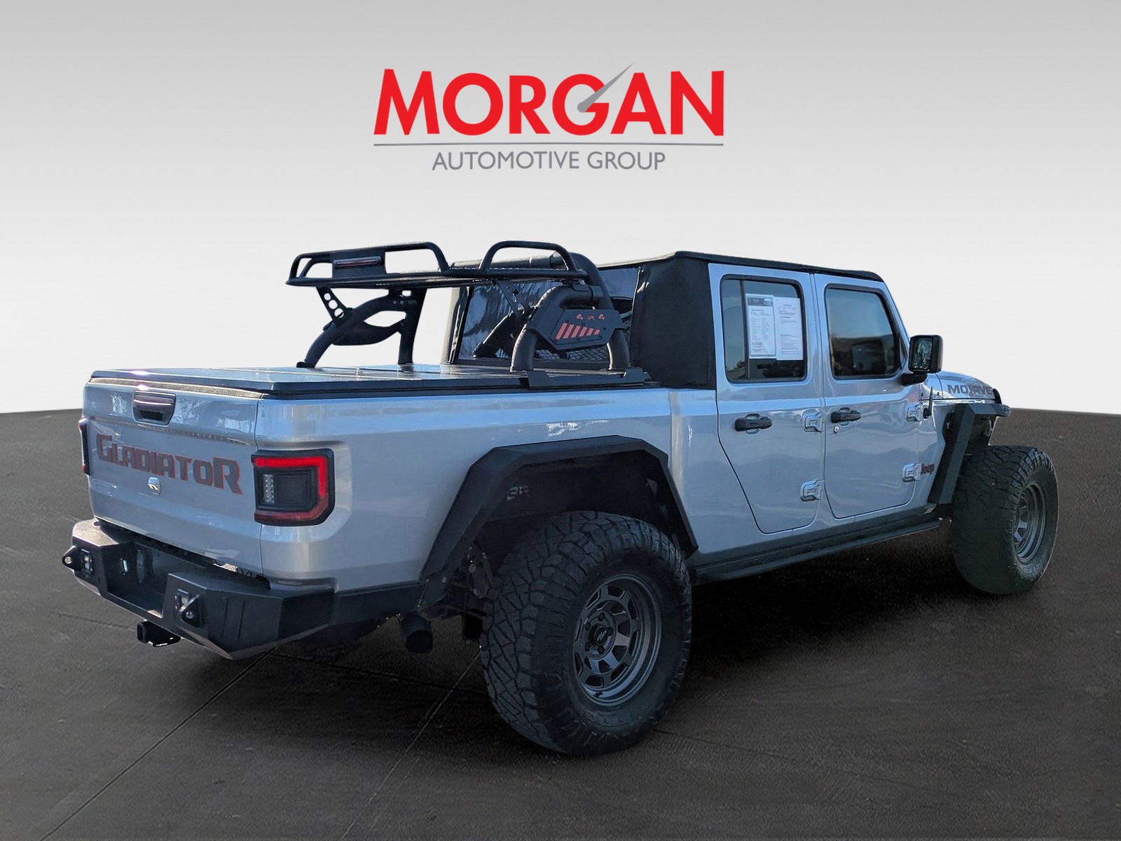 2023 Jeep Gladiator - Photo 4