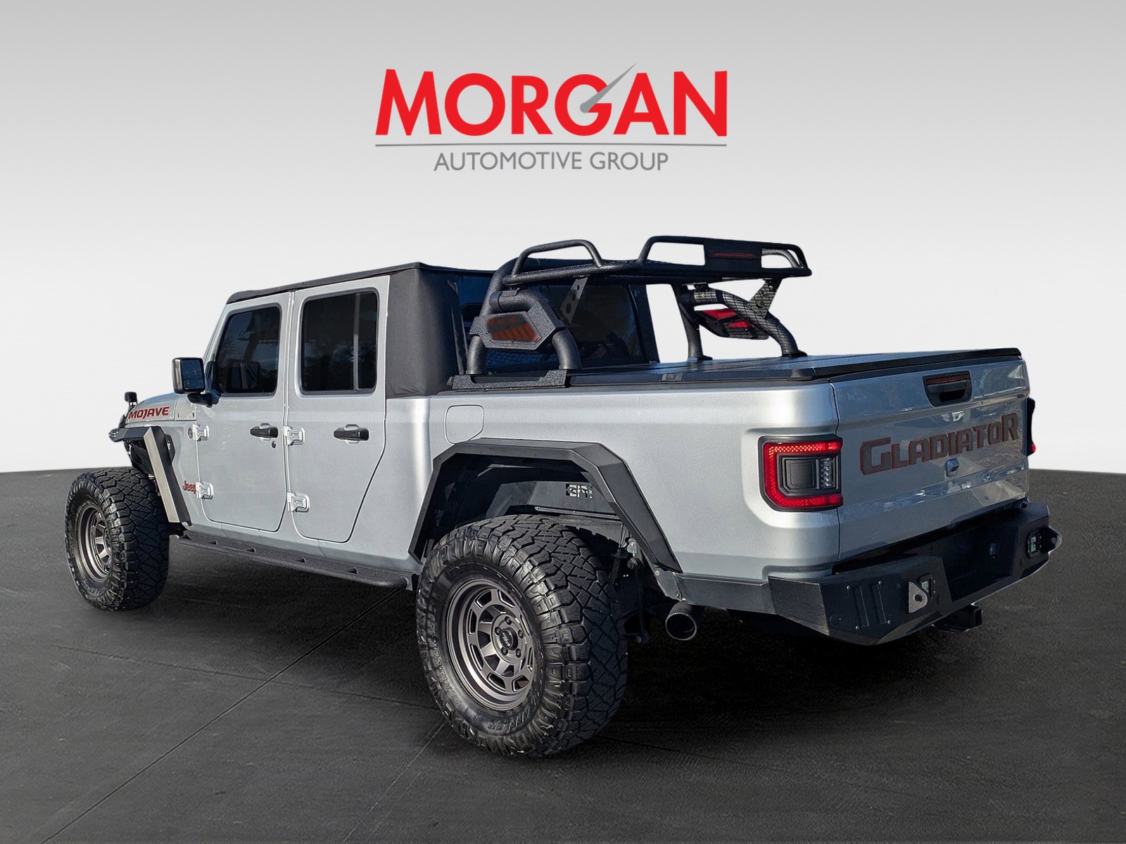 2023 Jeep Gladiator - Photo 5