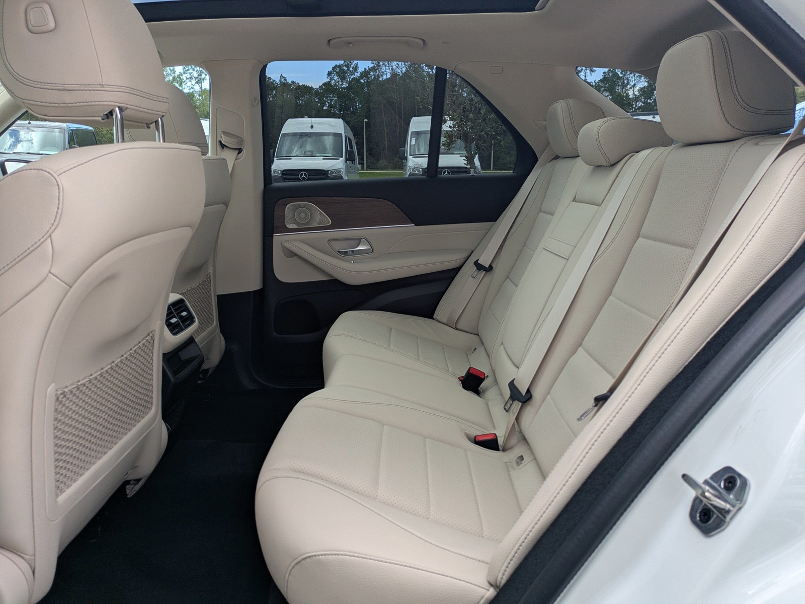 2026 Mercedes-Benz GLE - Photo 15
