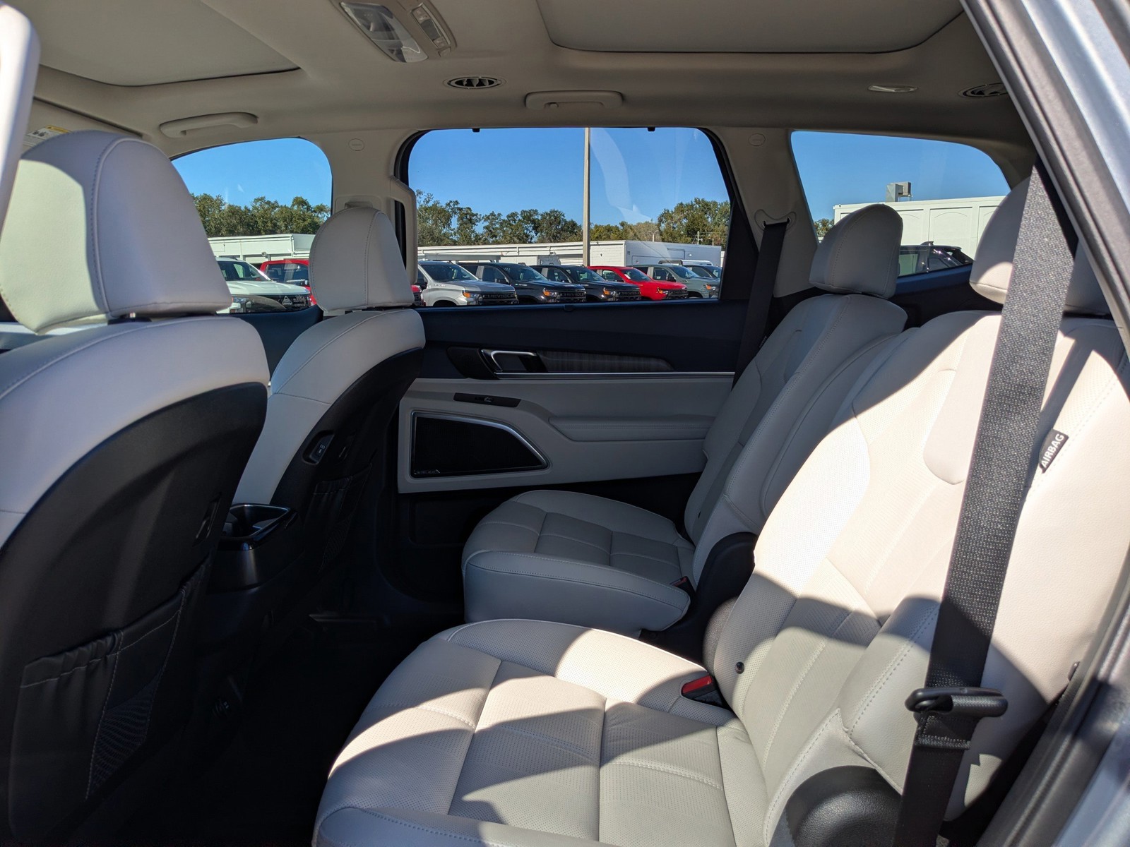 2024 Kia Telluride - Photo 14
